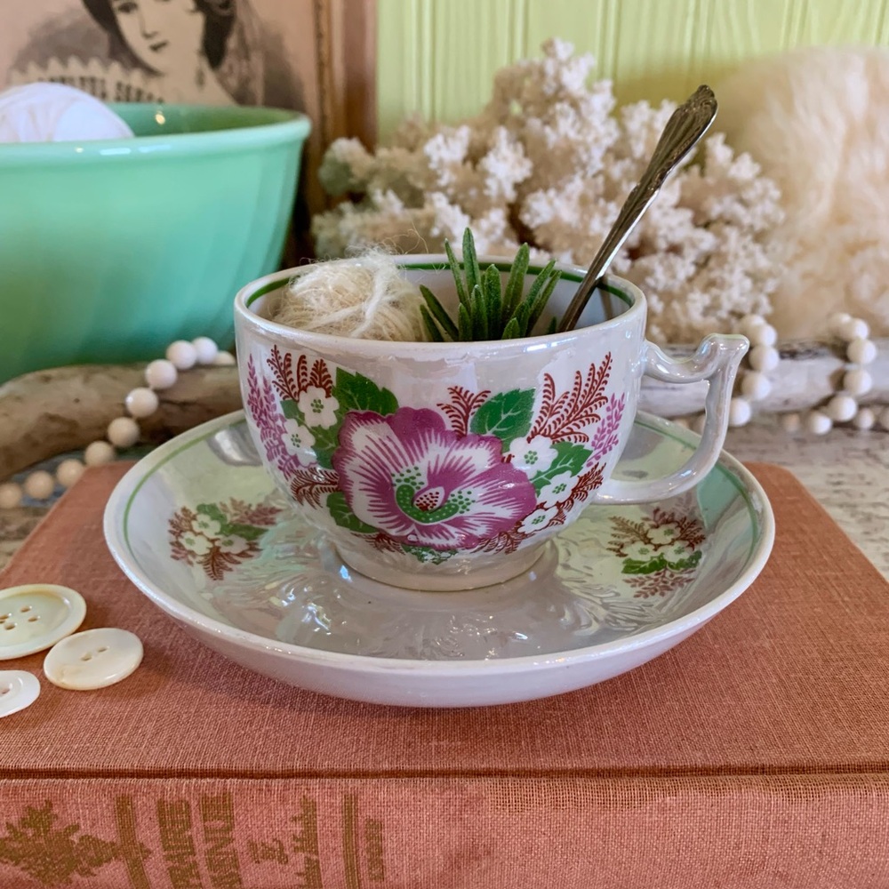Vintage Lusterware Tea Set 🌺